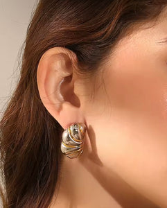 Cocoon Stud Earring