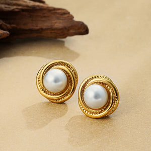 Pearl Circle Stud Earring