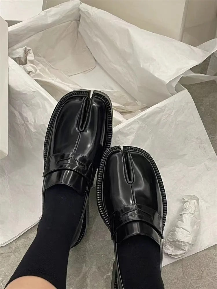 Perrie Loafers