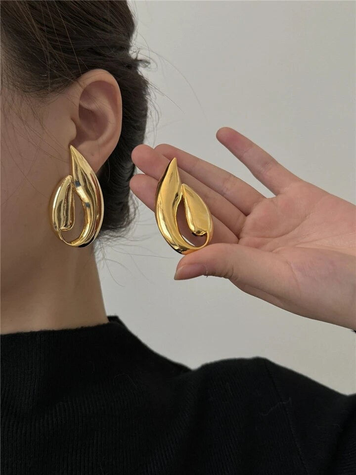 Vintage Metal Glossy Leaf Earrings