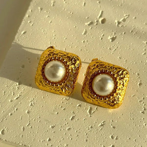 Pearl texture square earrings